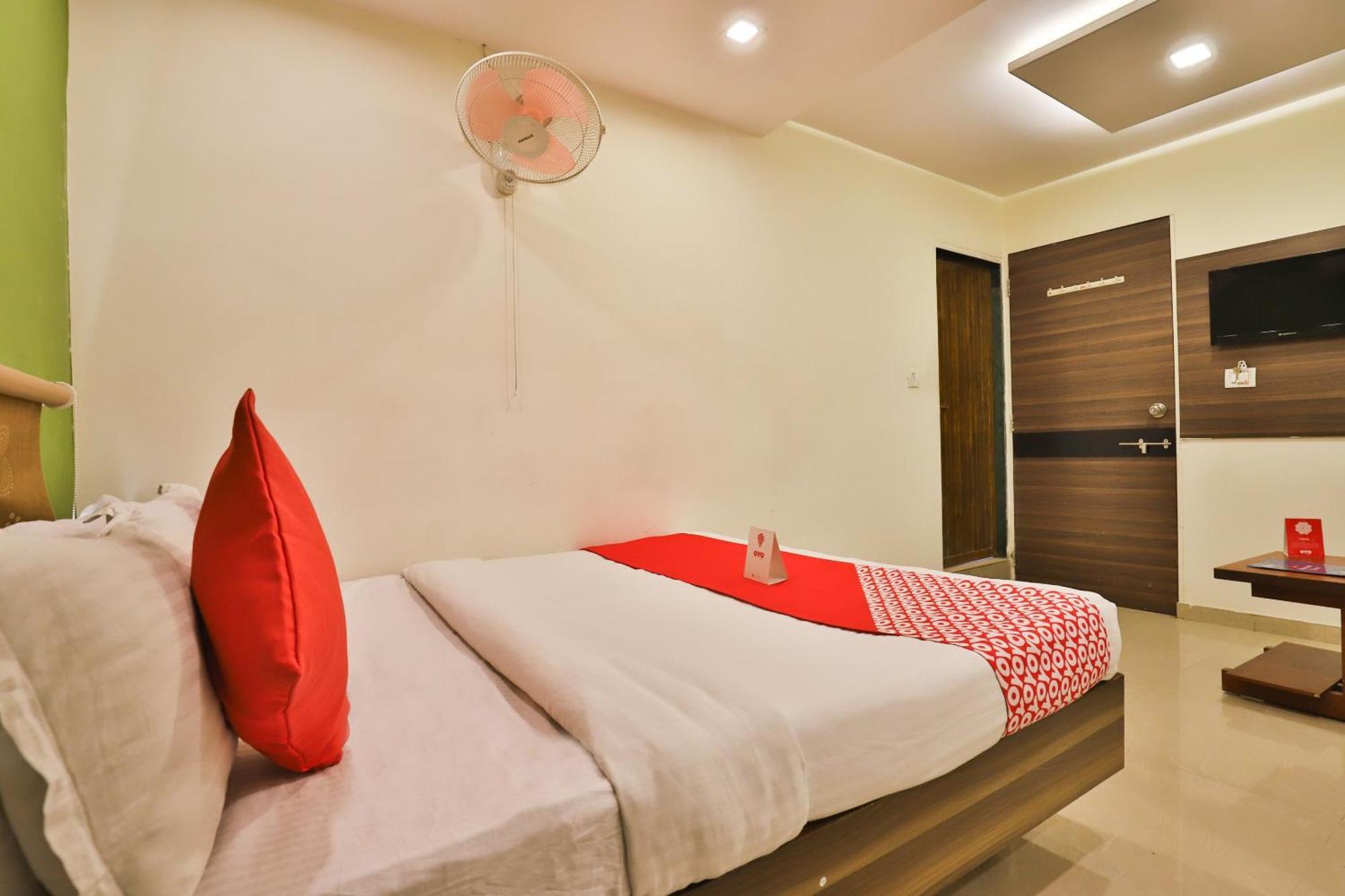 Super Hotel O Apollo Ahmadábád Kültér fotó